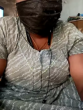 Snapshot of kavinila20 chatting on January 2025 06:35:01 AM kavinila20 online show from January 2025 06:35:01 AM