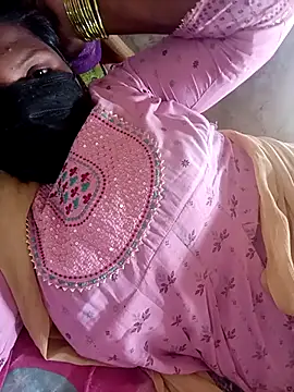 Snapshot of kavinila20 chatting on March 2025 06:27:01 AM kavinila20 online show from March 2025 06:27:01 AM