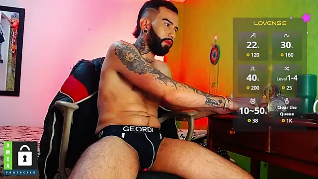 Snapshot of Diilanhott chatting on February 2025 02:35:02 AM Diilanhott online show from February 2025 02:35:02 AM