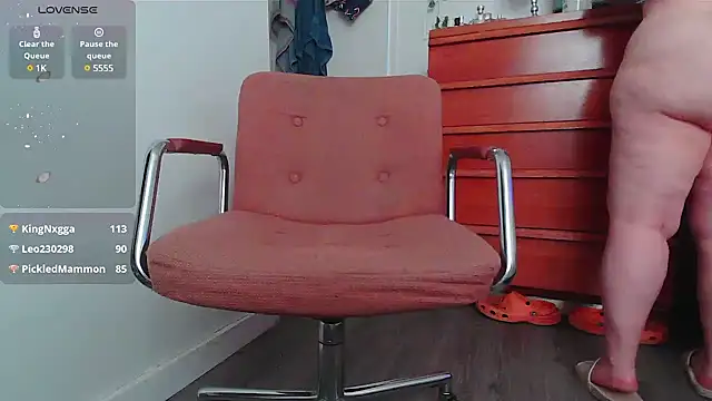 Snapshot of Kittyymaze1 chatting on January 2025 06:29:02 PM Kittyymaze1 online show from January 2025 06:29:02 PM