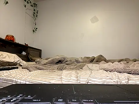 Snapshot of Kittyymaze1 chatting on October 2025 12:12:02 PM Kittyymaze1 online show from October 2025 12:12:02 PM