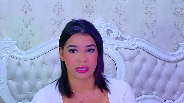 TiaraRosse online show from January 2026 12:19:01 PM