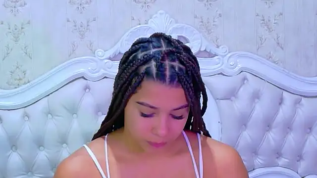 TiaraRosse online show from February 2026 12:55:01 PM