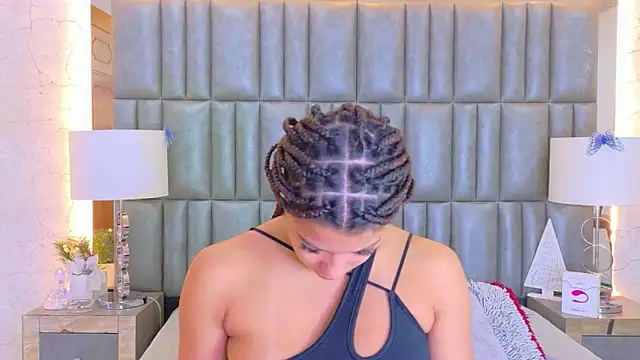 TiaraRosse online show from February 2026 04:07:01 AM