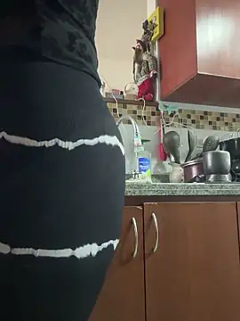 Cafeziitha02 online show from December 2025 07:43:01 PM