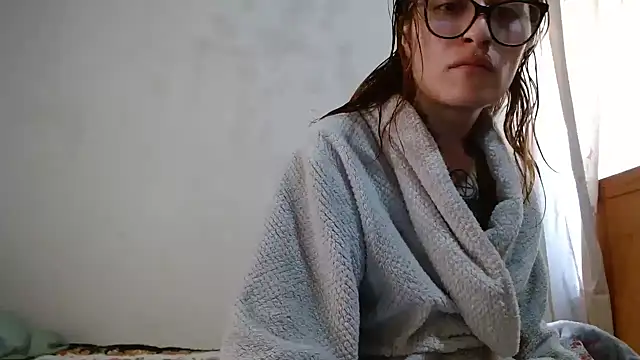 kittenlizz online show from February 2025 05:47:02 PM