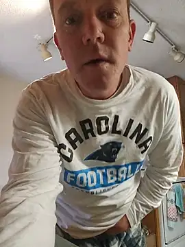 Bigtater1999 online show from March 2026 10:03:02 PM