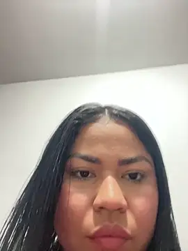 aashley jones online show from December 2025 03:33:01 AM