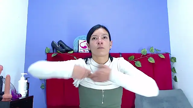 adelahotsexcm101 online show from March 2025 06:12:02 PM