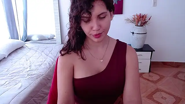 Sigrid- online show from February 2025 06:05:02 PM