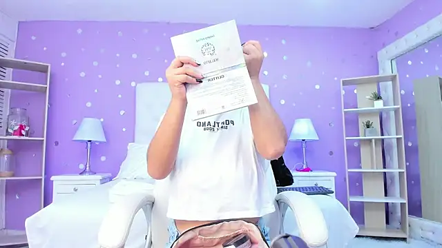 Snapshot of scarlette_15_ chatting on November 2025 03:16:02 AM scarlette 15 online show from November 2025 03:16:02 AM