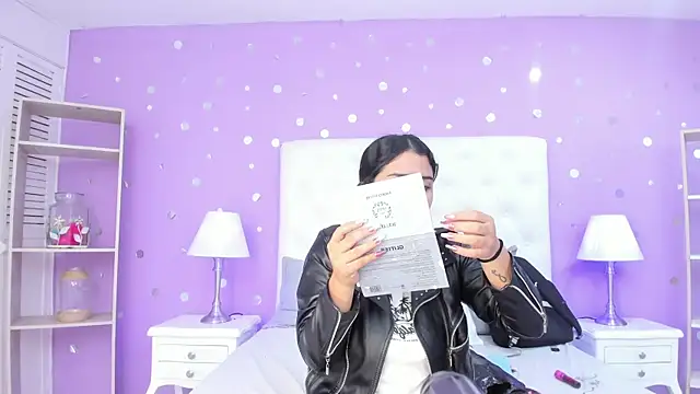 Snapshot of scarlette_15_ chatting on November 2025 02:58:01 AM scarlette 15 online show from November 2025 02:58:01 AM