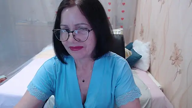 Snapshot of OlgaHottie chatting on November 2025 11:37:02 PM OlgaHottie online show from November 2025 11:37:02 PM