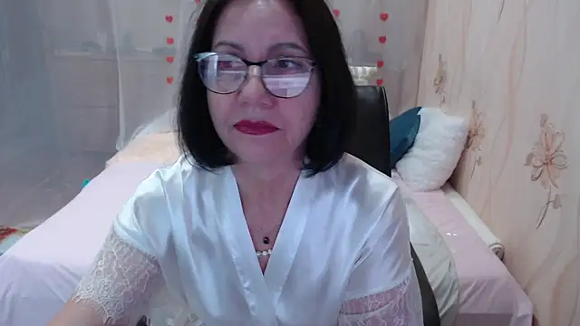 Snapshot of OlgaHottie chatting on November 2025 11:14:02 PM OlgaHottie online show from November 2025 11:14:02 PM