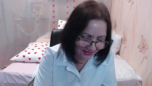 Snapshot of OlgaHottie chatting on December 2025 11:09:02 PM OlgaHottie online show from December 2025 11:09:02 PM