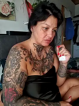 Snapshot of Anna_Adrian_tatto chatting on December 2024 11:17:01 AM Anna Adrian tatto online show from December 2024 11:17:01 AM