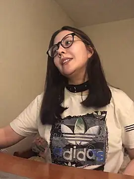 Prudie Gabriella online show from February 2025 01:30:02 PM