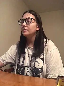 Prudie Gabriella online show from March 2025 06:34:01 PM