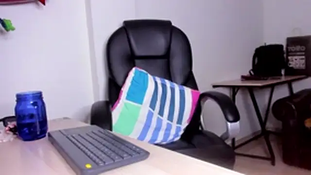 alma fenix online show from April 2026 04:07:01 AM