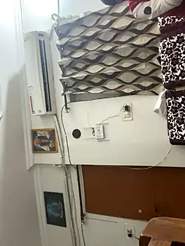 Snapshot of John_desihunk chatting on November 2025 05:48:01 PM John desihunk online show from November 2025 05:48:01 PM