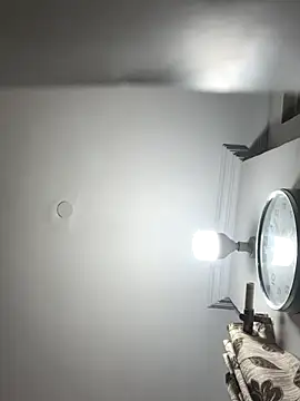 Snapshot of John_desihunk chatting on December 2025 05:33:02 PM John desihunk online show from December 2025 05:33:02 PM