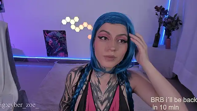 cyberzoe online show from February 2026 12:42:02 AM