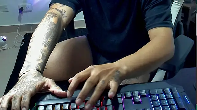 Snapshot of stebankechima chatting on December 2025 01:21:02 AM stebankechima online show from December 2025 01:21:02 AM