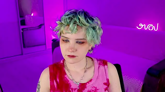 Snapshot of School_Love chatting on February 2025 04:20:02 PM School Love online show from February 2025 04:20:02 PM