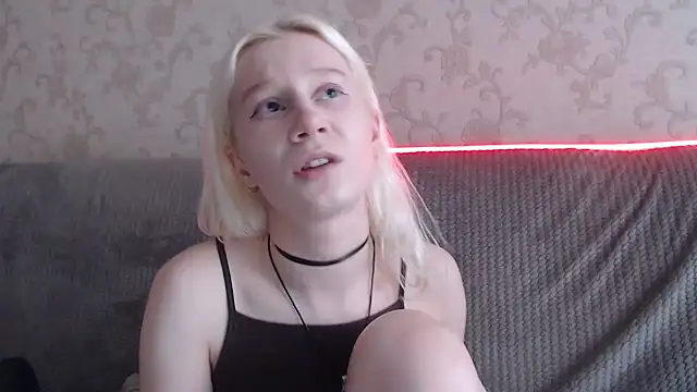 Snapshot of EnigmaSee chatting on July 2026 11:03:01 AM EnigmaSee online show from July 2026 11:03:01 AM