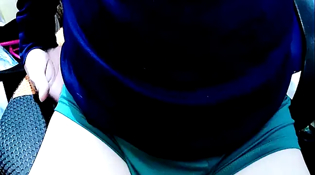 Snapshot of TTvicTT chatting on December 2024 03:35:01 PM TTvicTT online show from December 2024 03:35:01 PM