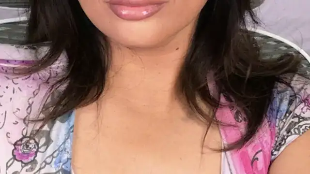 xprettysmilex online show from April 2026 07:58:02 PM