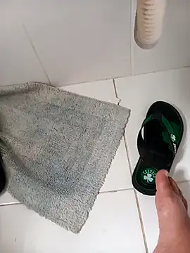 Snapshot of lobomisterioso13 chatting on January 2025 11:32:01 AM lobomisterioso13 online show from January 2025 11:32:01 AM