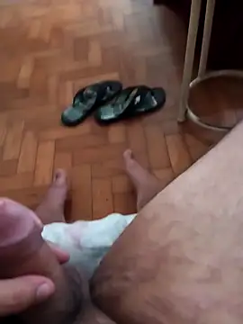 Snapshot of lobomisterioso13 chatting on December 2025 04:35:02 PM lobomisterioso13 online show from December 2025 04:35:02 PM