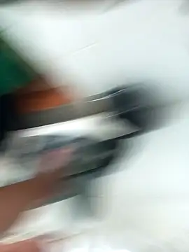 lobomisterioso13 online show from December 2025 11:39:02 AM