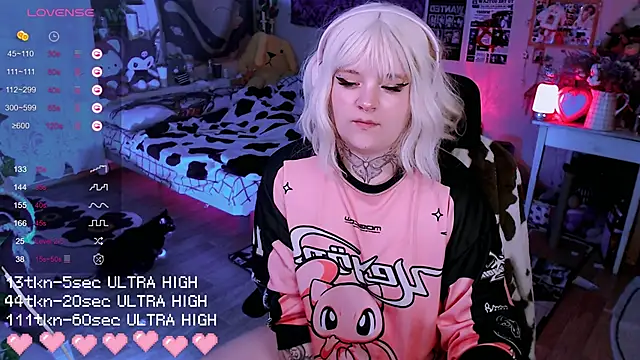 Snapshot of noori__hope chatting on October 2025 08:16:02 PM noori hope online show from October 2025 08:16:02 PM