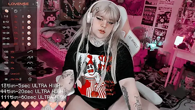 Snapshot of noori__hope chatting on December 2025 09:31:02 PM noori hope online show from December 2025 09:31:02 PM