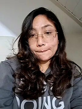 Mia Ruiz online show from October 2025 02:18:01 AM