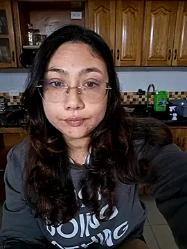 Mia Ruiz online show from October 2025 02:01:02 AM