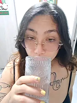 Mia Ruiz online show from November 2025 03:19:02 AM