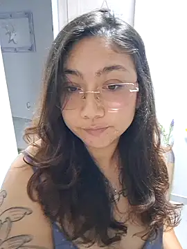 Mia Ruiz online show from November 2025 03:10:02 AM