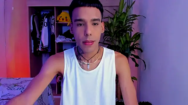 aldrinwhite online show from November 2025 06:09:02 PM