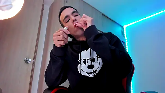 aldrinwhite online show from February 2026 05:08:01 PM