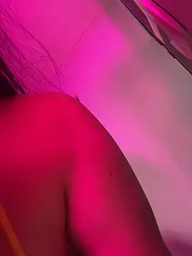 Snapshot of hally_berry____ chatting on March 2026 03:23:02 AM hally berry online show from March 2026 03:23:02 AM