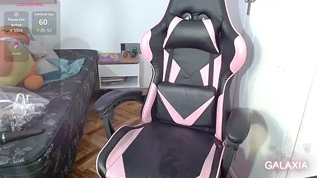 Snapshot of galaxiaa23 chatting on November 2025 09:47:02 PM galaxiaa23 online show from November 2025 09:47:02 PM