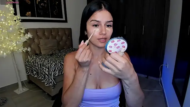 Snapshot of cloe_fox chatting on December 2024 08:58:02 PM cloe fox online show from December 2024 08:58:02 PM