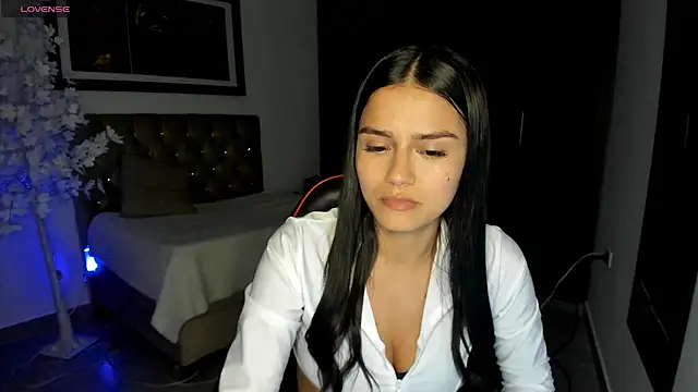 Snapshot of cloe_fox chatting on January 2025 04:00:02 AM cloe fox online show from January 2025 04:00:02 AM