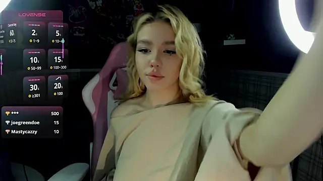 Anna Robinson online show from September 2025 01:53:01 AM