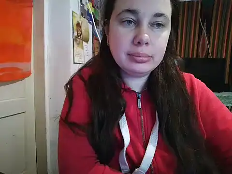 Cora Maro online show from November 2025 01:05:01 AM