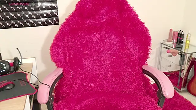 Snapshot of RoxaneEvans_ chatting on October 2025 06:26:02 PM RoxaneEvans  online show from October 2025 06:26:02 PM