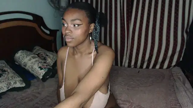 lyssyhorny online show from March 2026 02:03:01 AM